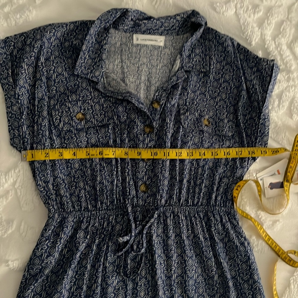 Blue Patterned Button-Up Dress made by Lucky brand size medium blue tile - Picture 8 of 17